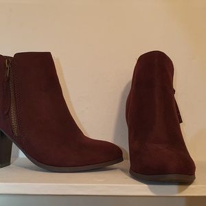 Heel booties